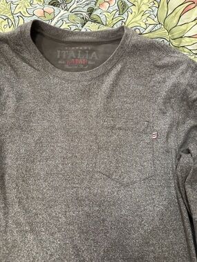 Italia Long-Sleeve Heather Gray Pocket Tee
